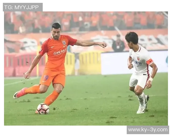 麦克阿瑟精彩突破连过数人恩加德乌因战术犯规被黄牌警告