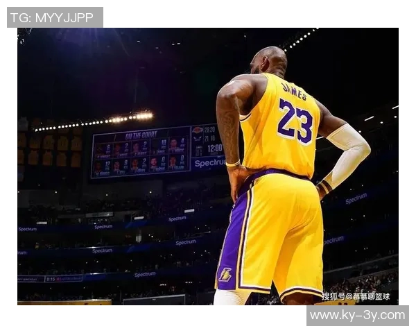 夸梅质疑詹姆斯年龄问题为何仍能完成隔人扣篮的表现 夸梅质疑詹姆斯年龄问题为何仍能完成隔人扣篮的表现