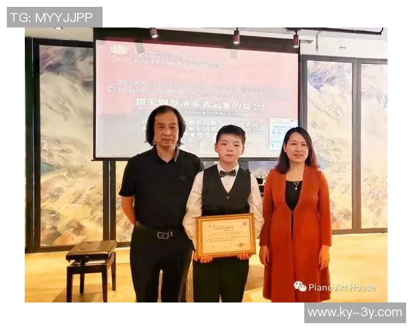 李梦分享中秋团圆美照祝福大家共度佳节快乐时光